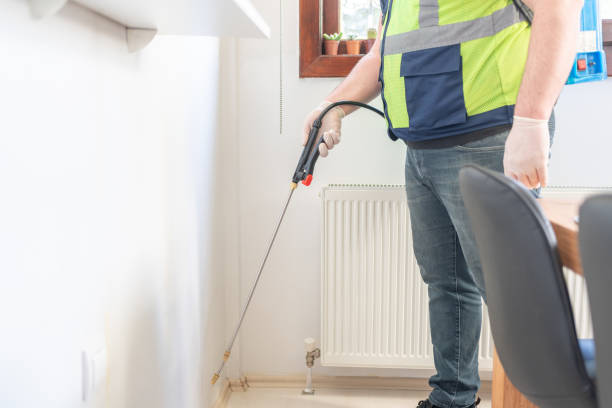Pest Control Cost in Saukville, WI